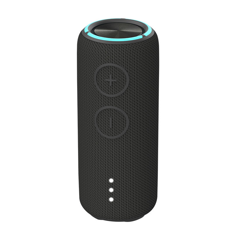 D7.8*H18.8 Cm haut-parleurs extérieurs Bluetooth 3.7v 3600mah capacité de la batterie dans la cour