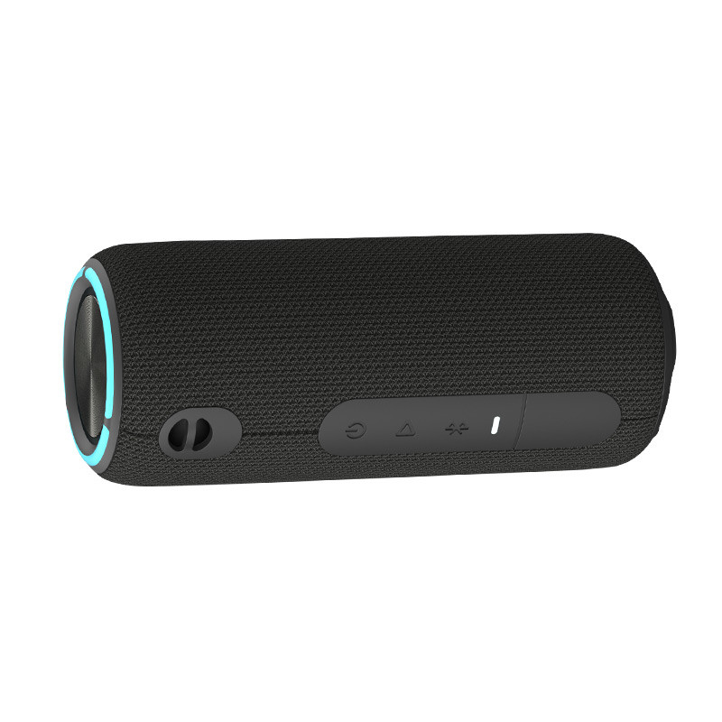 D7.8*H18.8 Cm haut-parleurs extérieurs Bluetooth 3.7v 3600mah capacité de la batterie dans la cour
